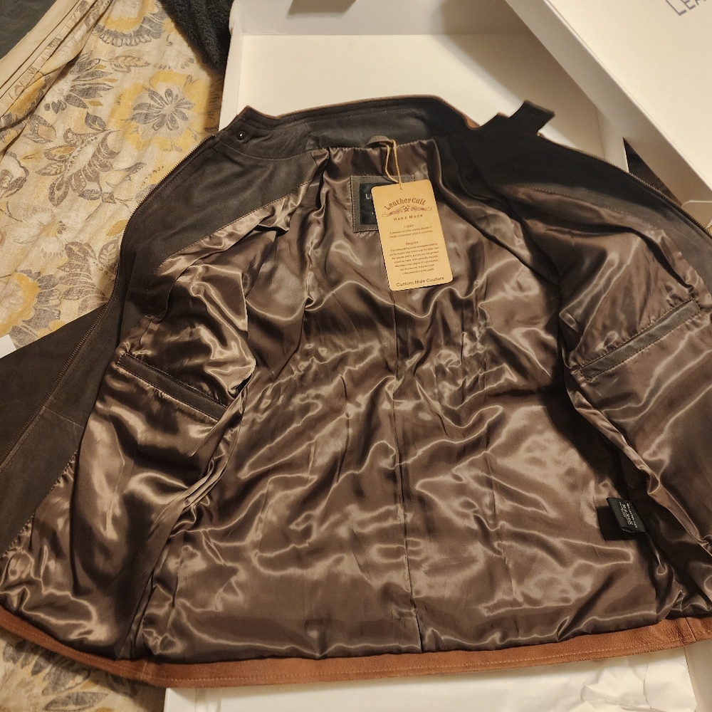 Leather Jacket - Picture 3 of 4